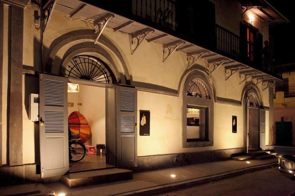 Siki Hotel Saint-Louis Exterior foto